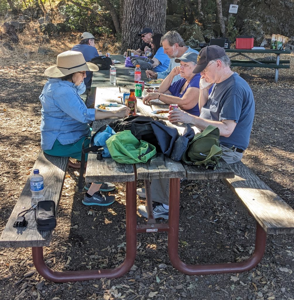 Members and guests enjoying their meal.